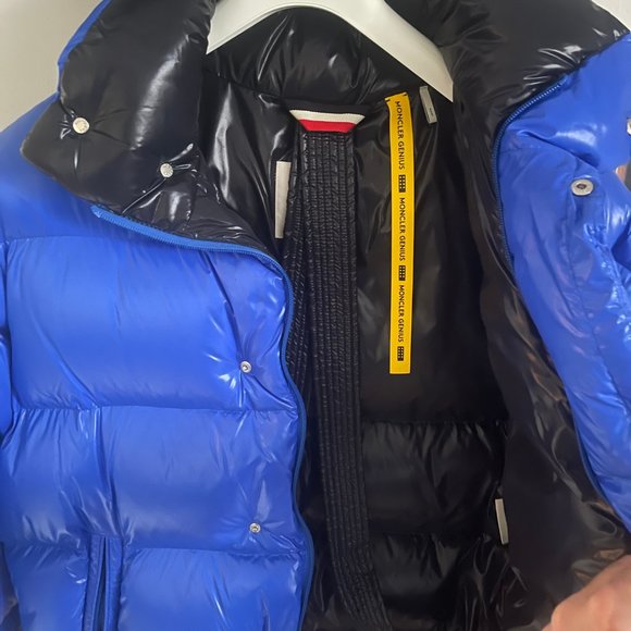 Limited Edition Red Patch Moncler Mens Puffer Jacket - Picture 3 of 6